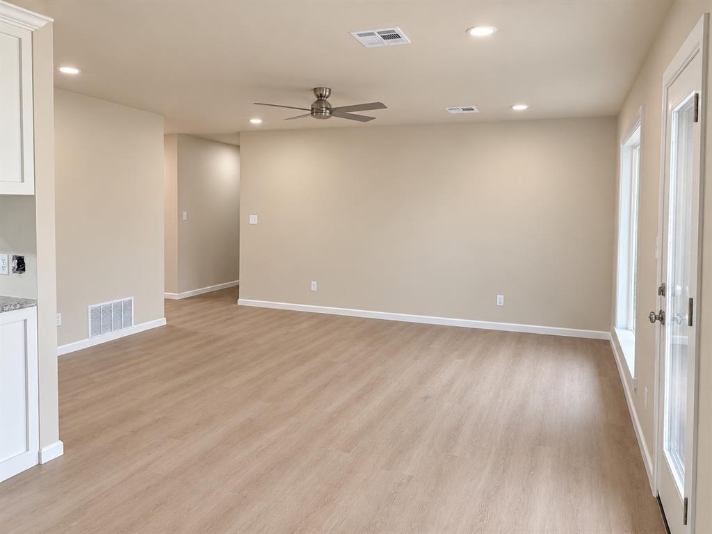 709 Polk Street Property Photo 7