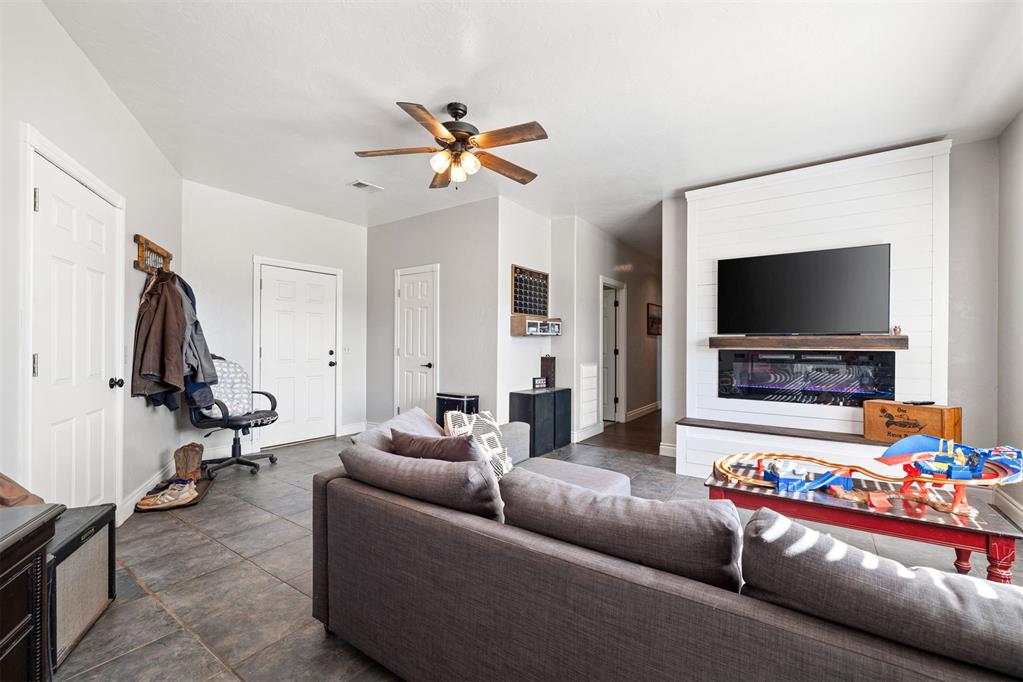 20381 N Indian Meridian Road Property Photo 30