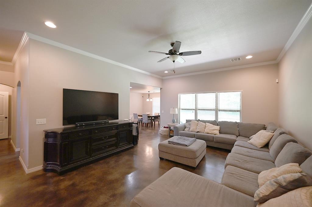 204 N Boardwalk Street Property Photo 3