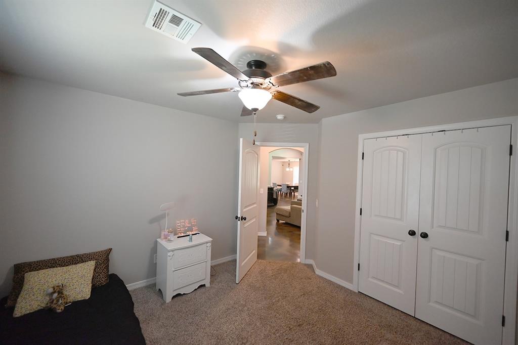 204 N Boardwalk Street Property Photo 16