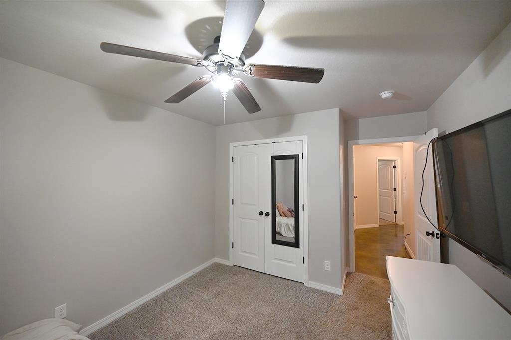 204 N Boardwalk Street Property Photo 18
