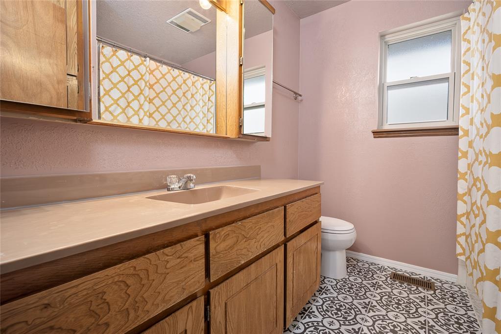 1724 Still Water Lane Property Photo 23