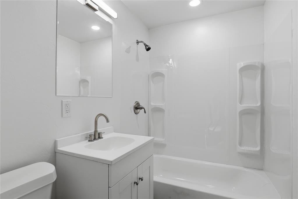3436 Nw 19th Street Property Photo 18