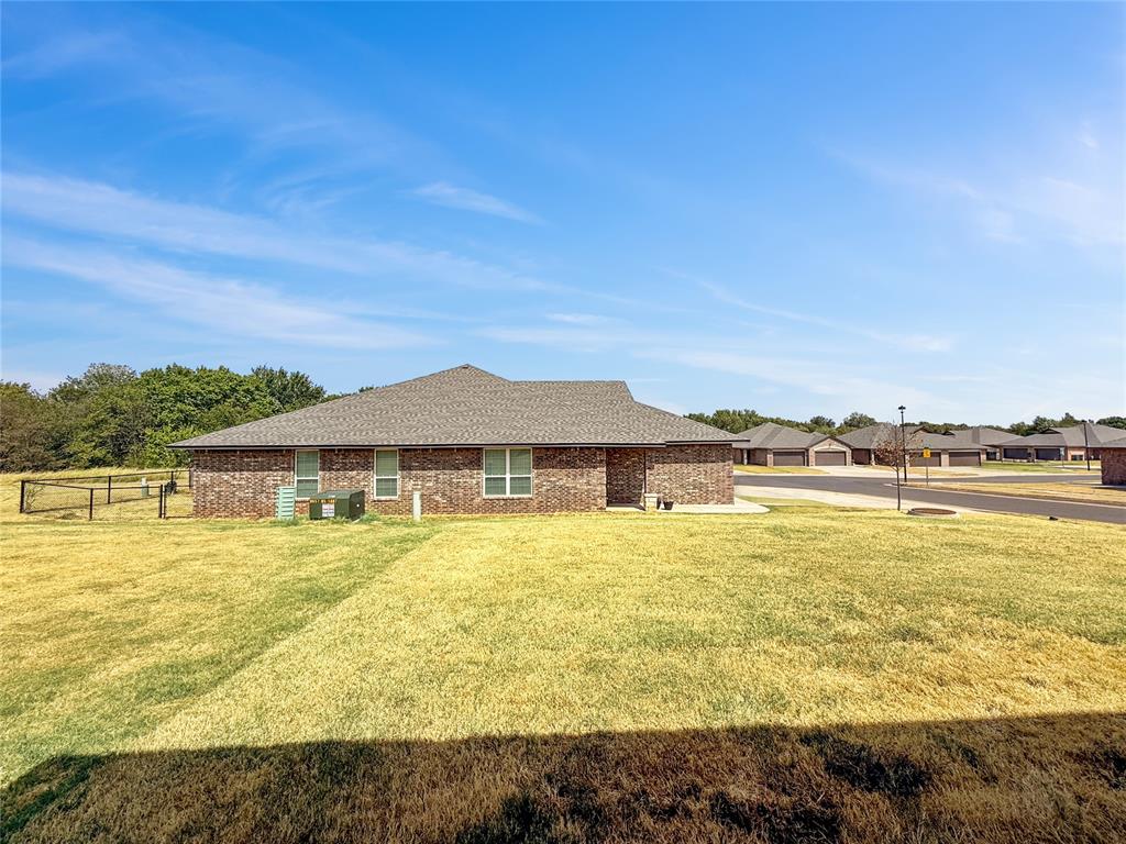 2014 Taylor Property Photo 17