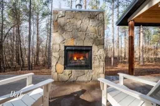 138 Pickleberry Trail Property Photo 18