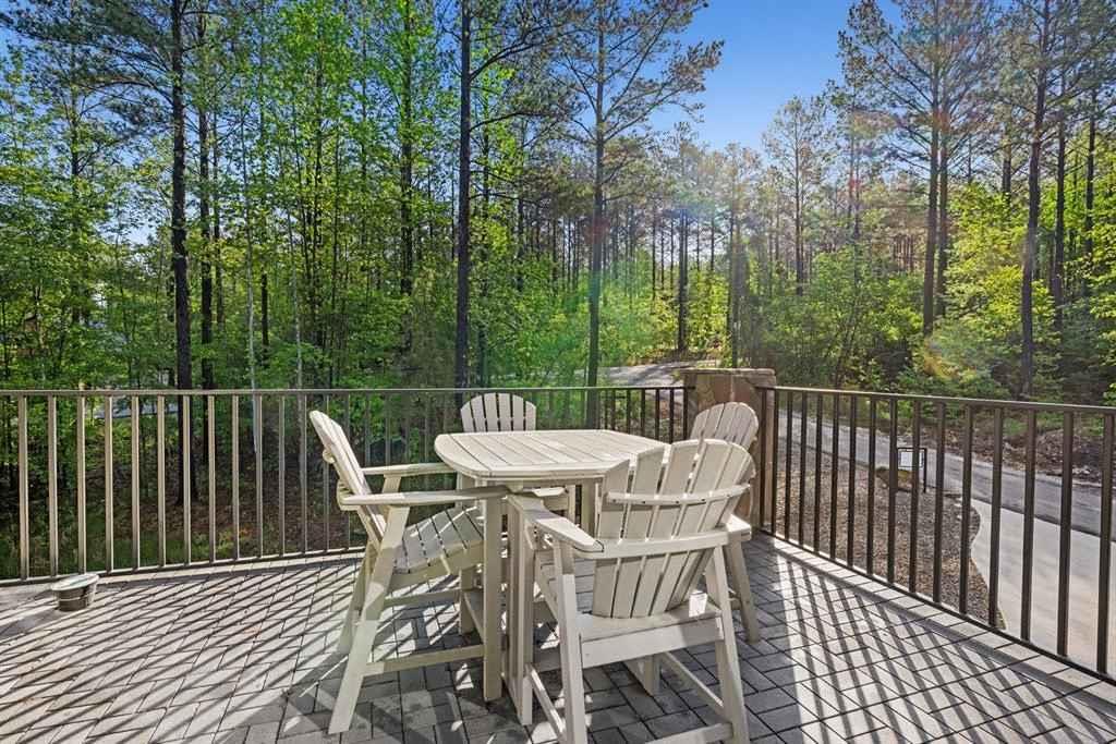 138 Pickleberry Trail Property Photo 19
