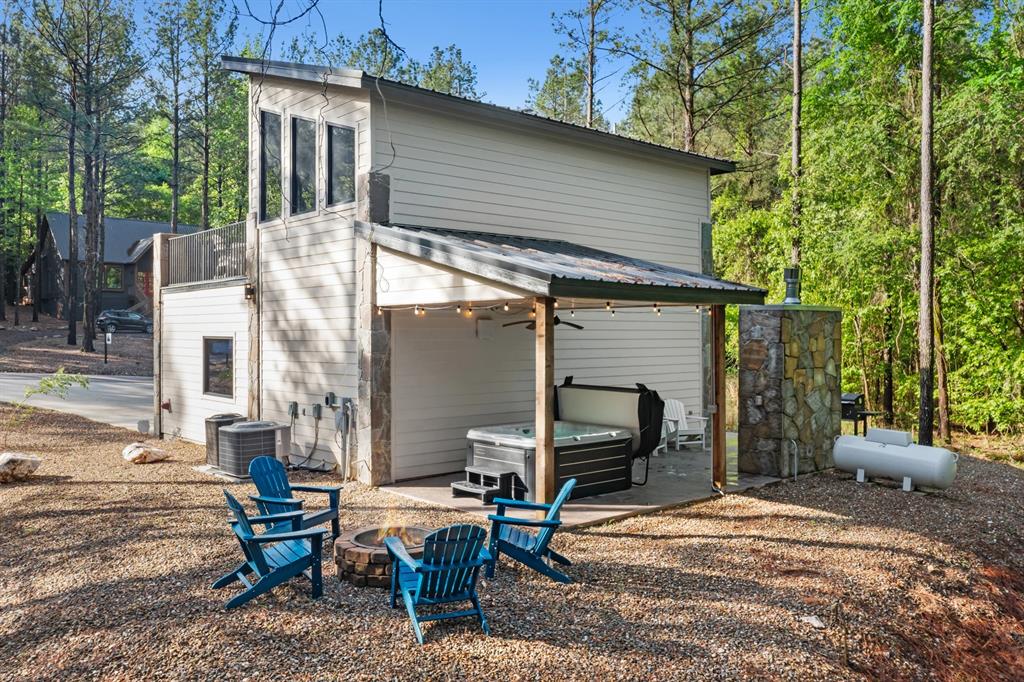 138 Pickleberry Trail Property Photo 21