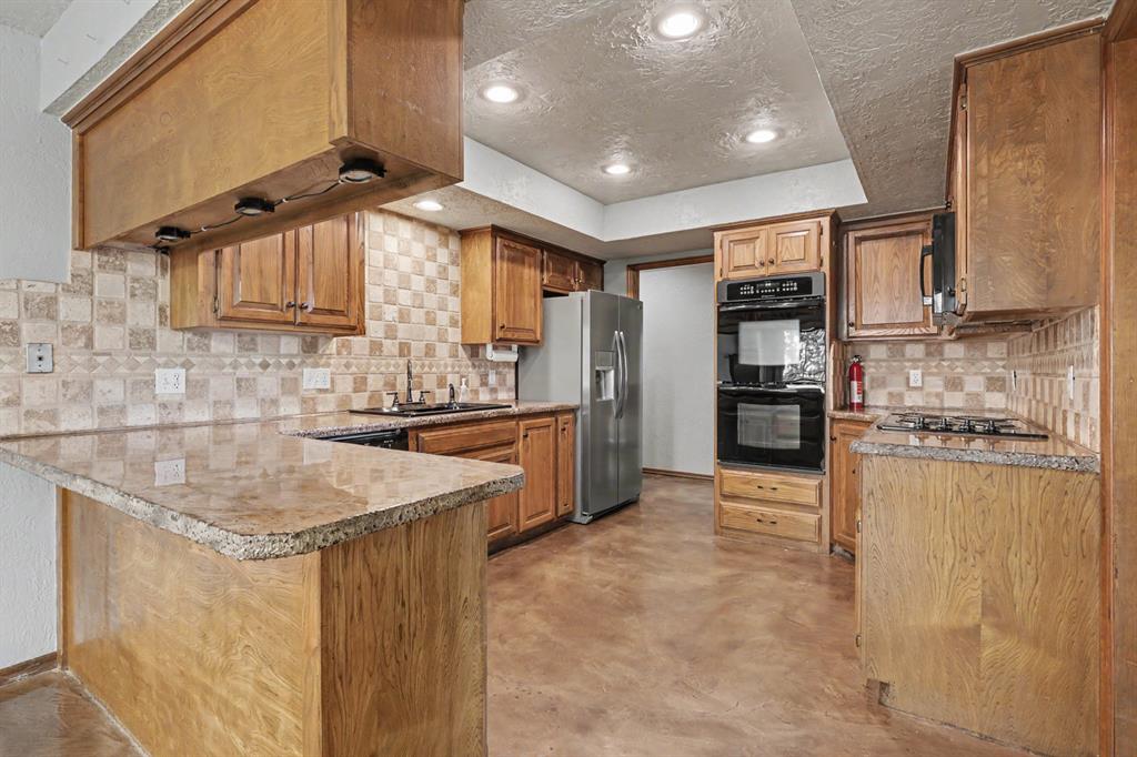 2028 Melody Lane Property Photo 3
