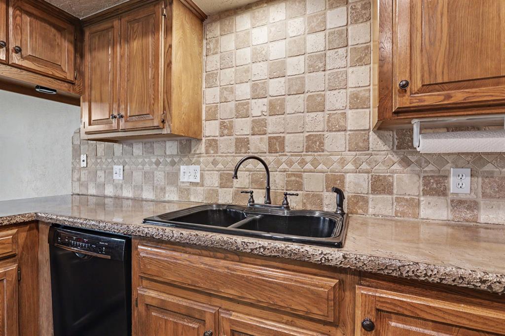 2028 Melody Lane Property Photo 5