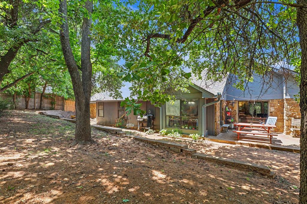 2028 Melody Lane Property Photo 26