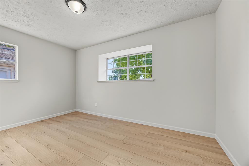 2608 N Reeves Avenue Property Photo 9