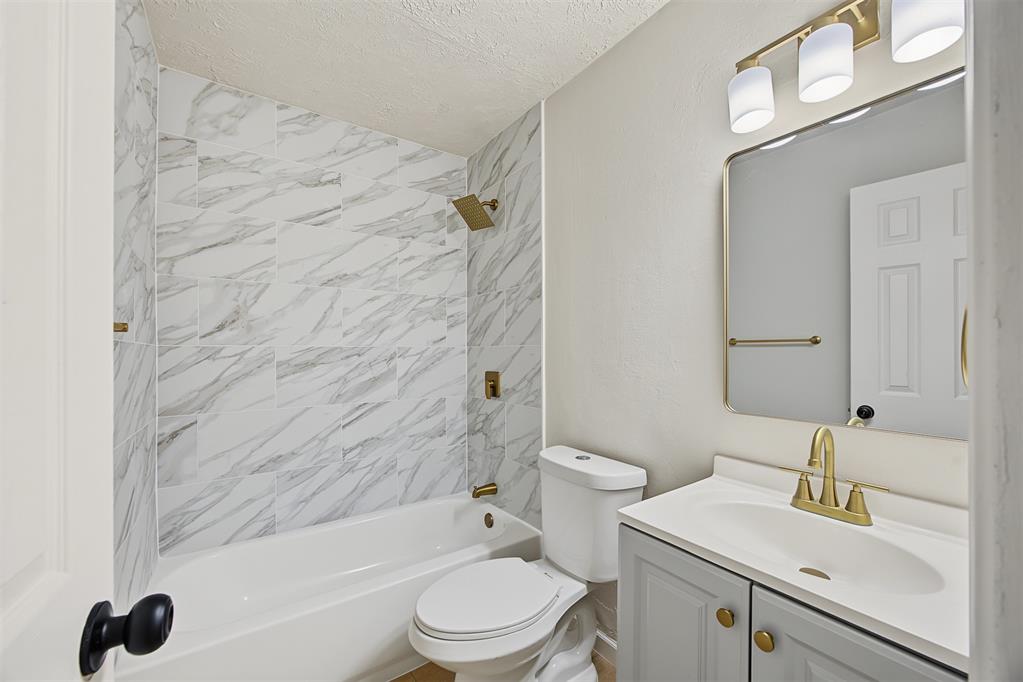 2608 N Reeves Avenue Property Photo 13
