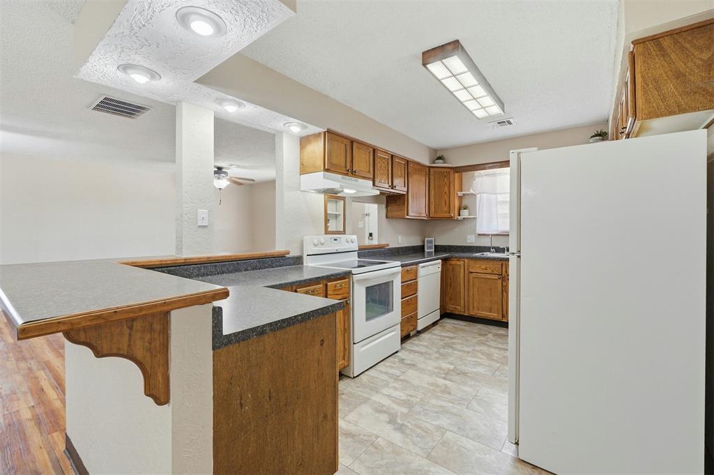313 Nw 63rd Street Property Photo 10