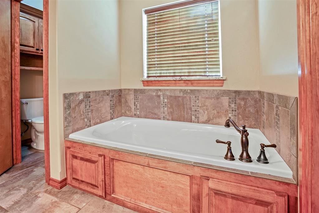 20097 Wolf Creek Terrace Property Photo 35