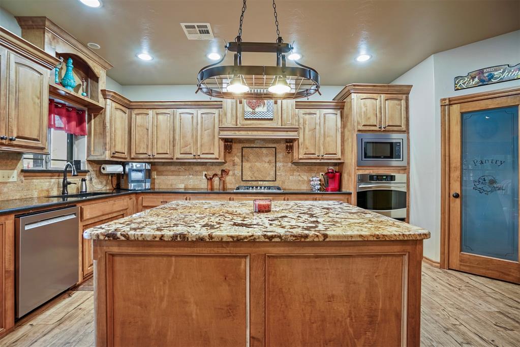 20097 Wolf Creek Terrace Property Photo 36