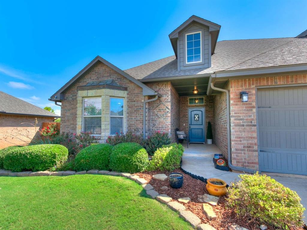 15200 Homecoming Drive Property Photo 1