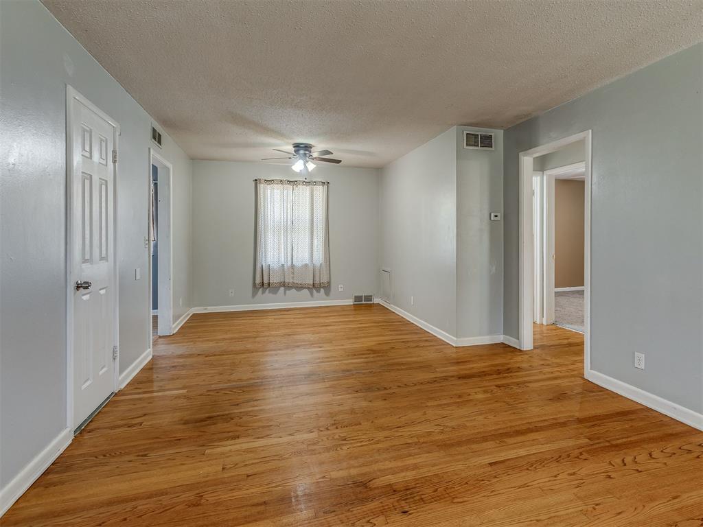 3801 Nw 51st Street Property Photo 6