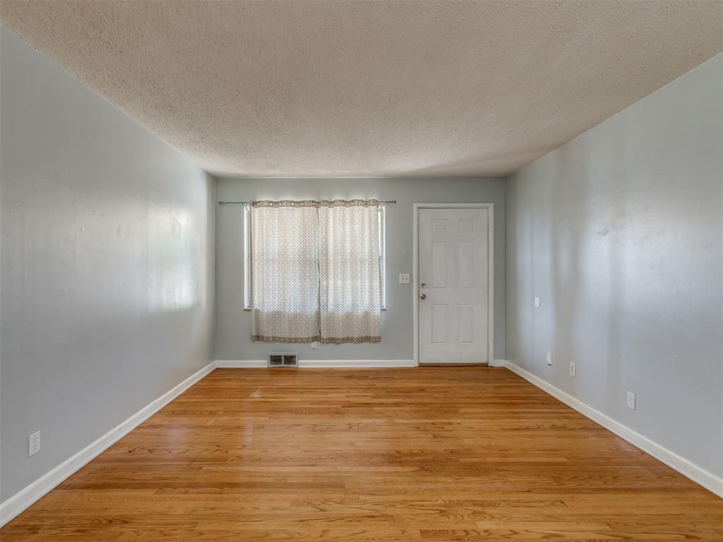 3801 Nw 51st Street Property Photo 9
