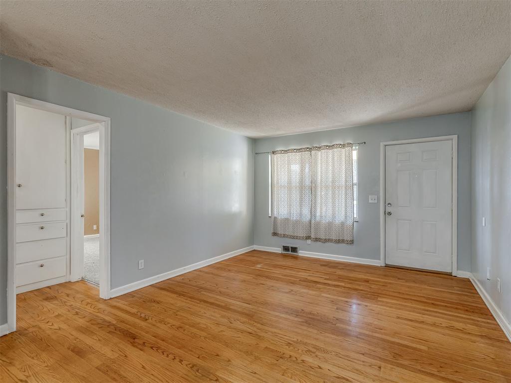 3801 Nw 51st Street Property Photo 10