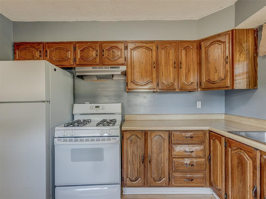 3801 Nw 51st Street Property Photo 17