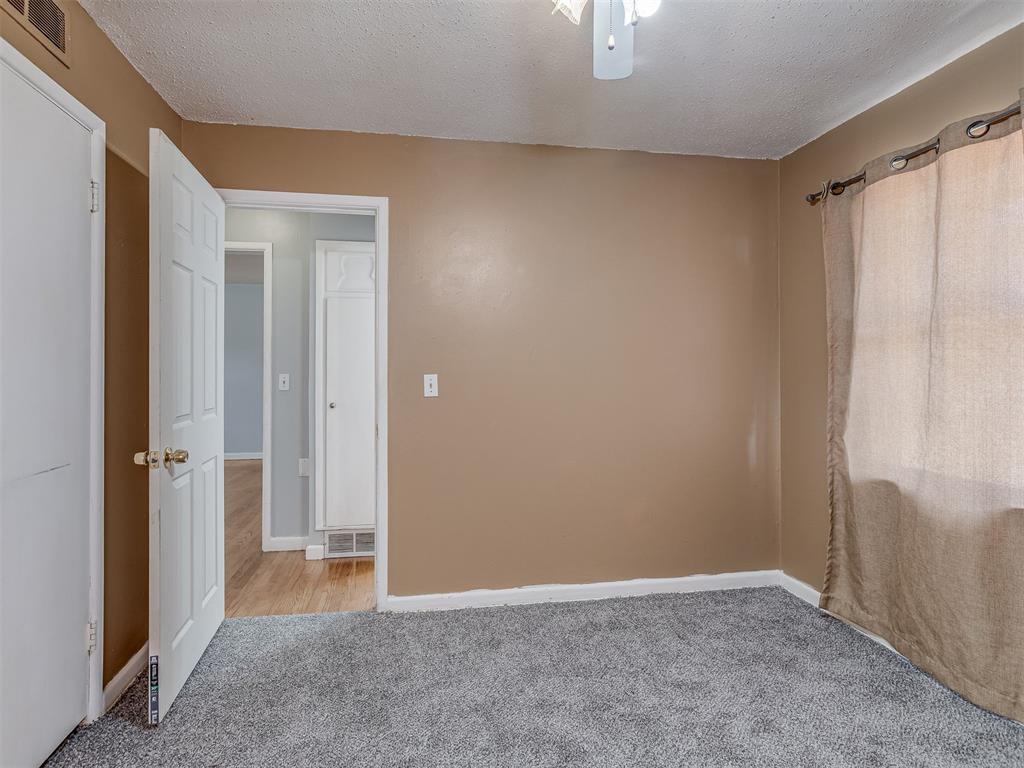 3801 Nw 51st Street Property Photo 23
