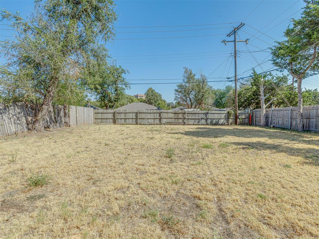 3801 Nw 51st Street Property Photo 28