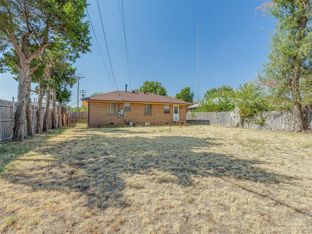 3801 Nw 51st Street Property Photo 29