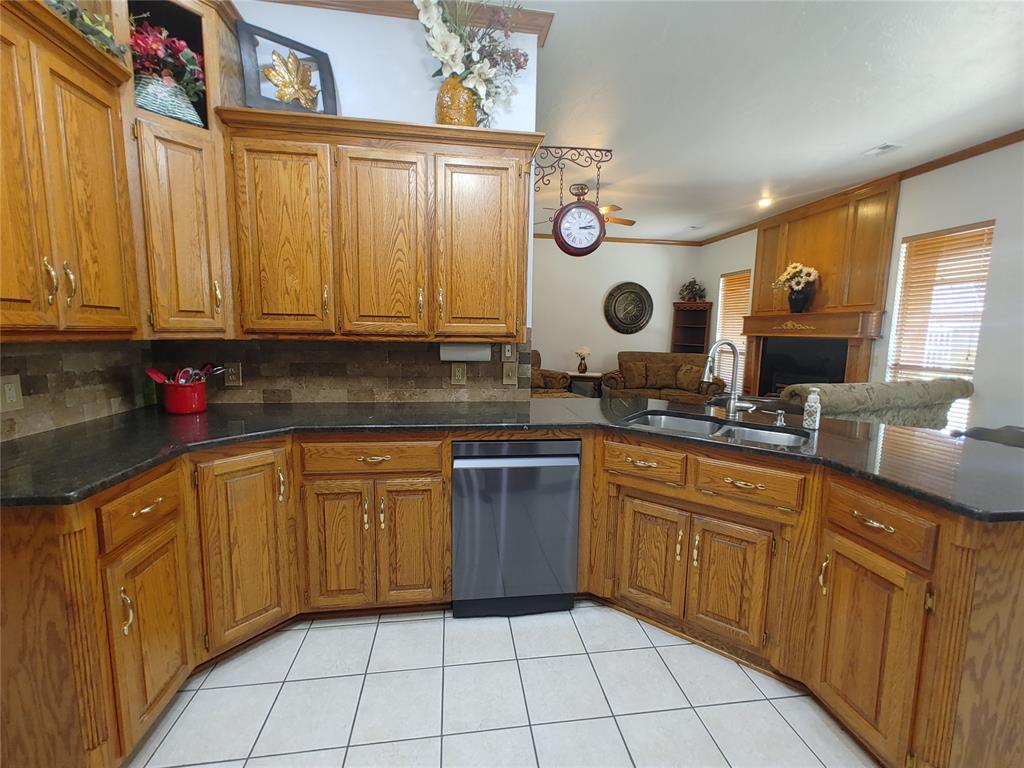 1516 Sw 136th Street Property Photo 14