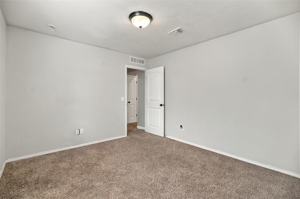 106 N Boardwalk Street Property Photo 26