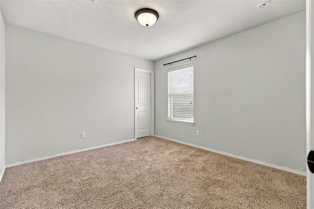 106 N Boardwalk Street Property Photo 27