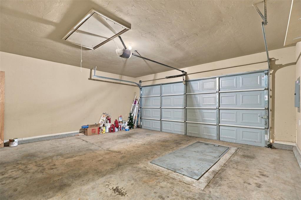 106 N Boardwalk Street Property Photo 29