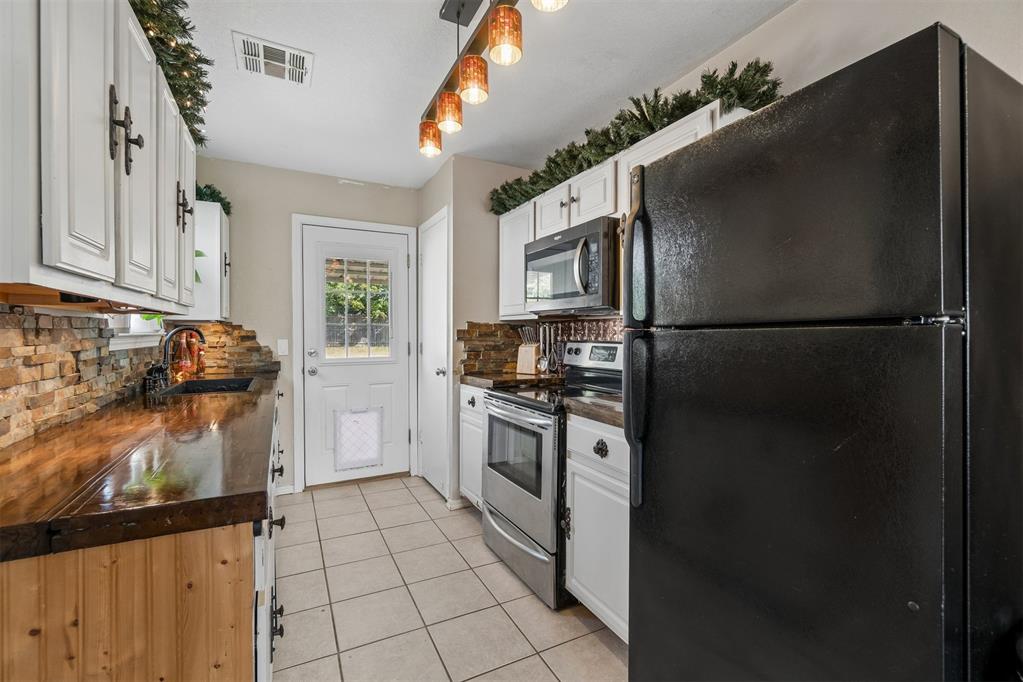15612 Acacia Road Property Photo 14
