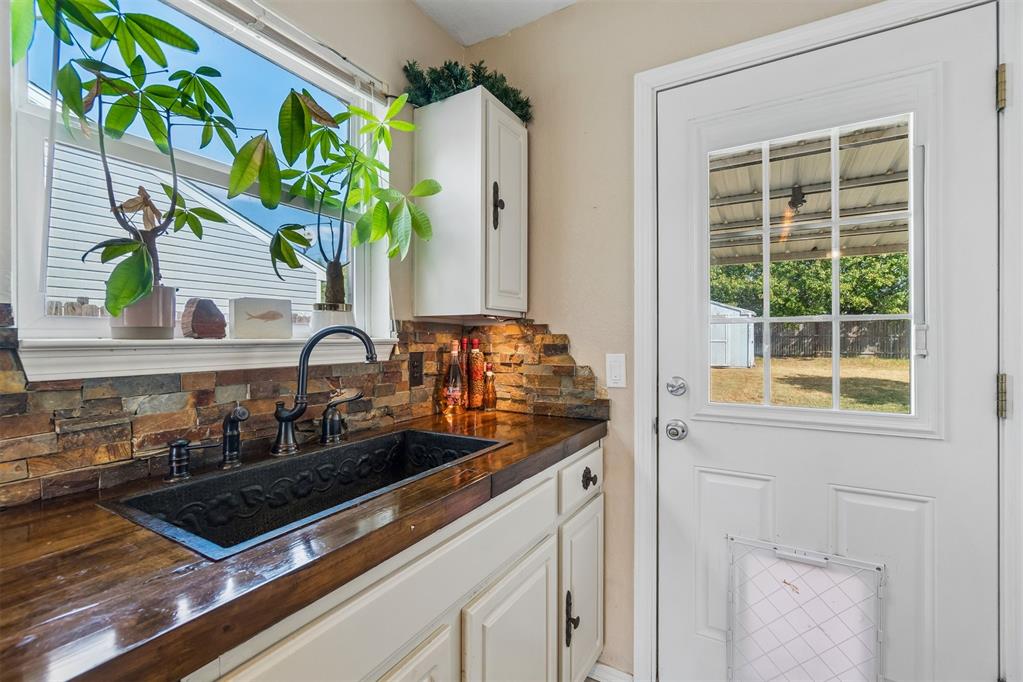15612 Acacia Road Property Photo 17