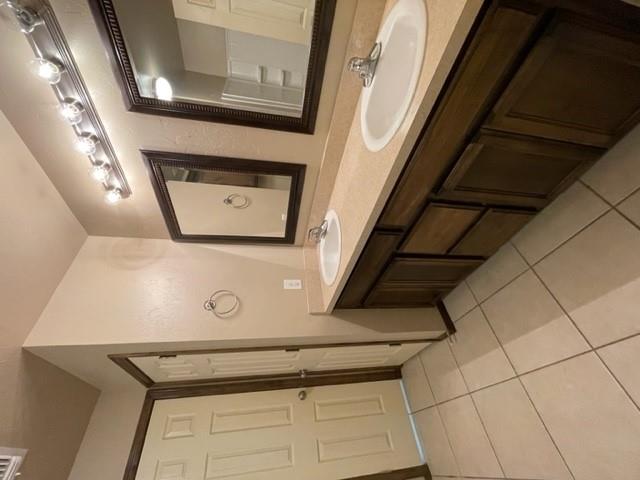 3016 Queenston Avenue Property Photo 11