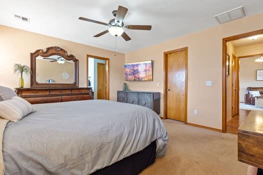 563 Adams Avenue Property Photo 14