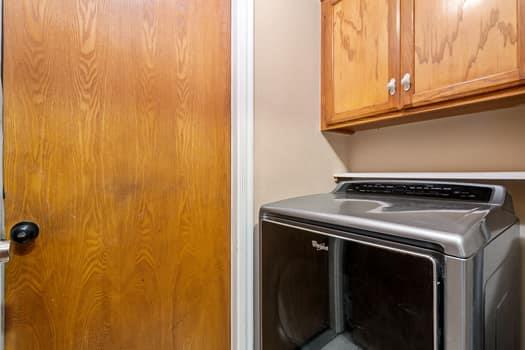 563 Adams Avenue Property Photo 19