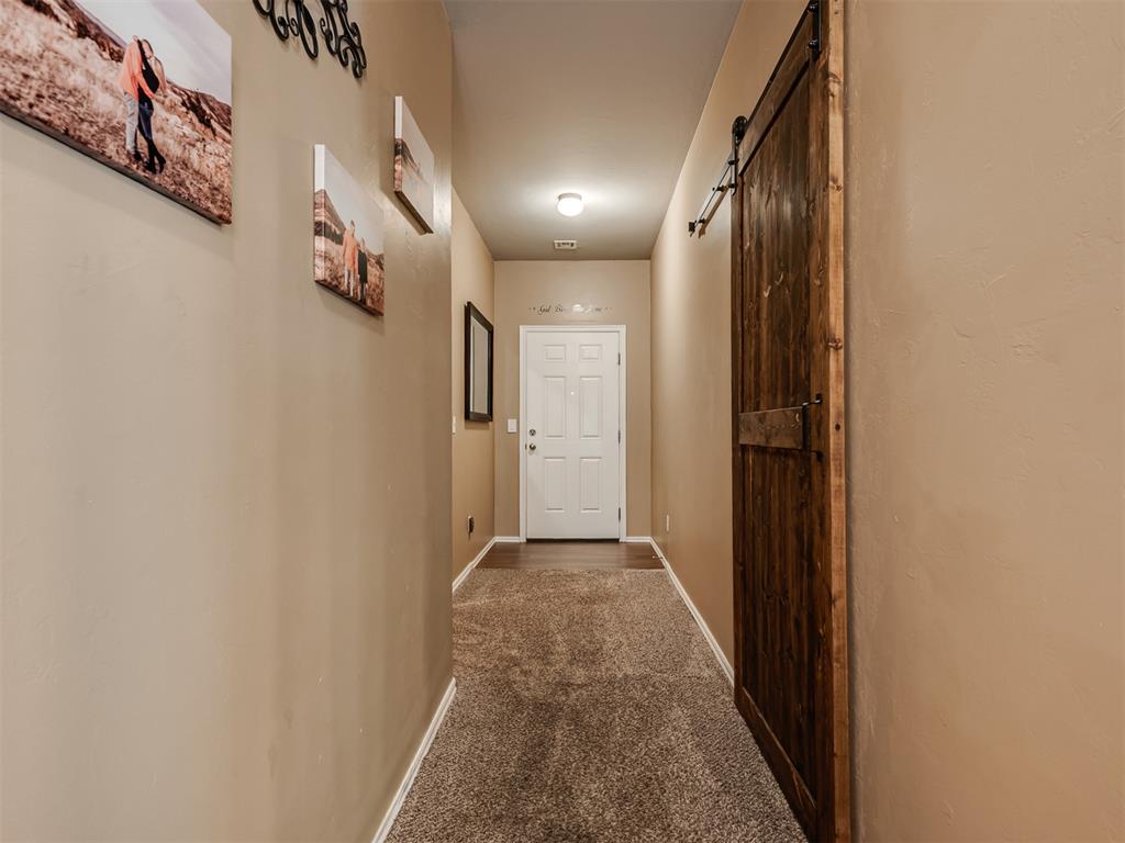1880 Bliss Circle Property Photo 4