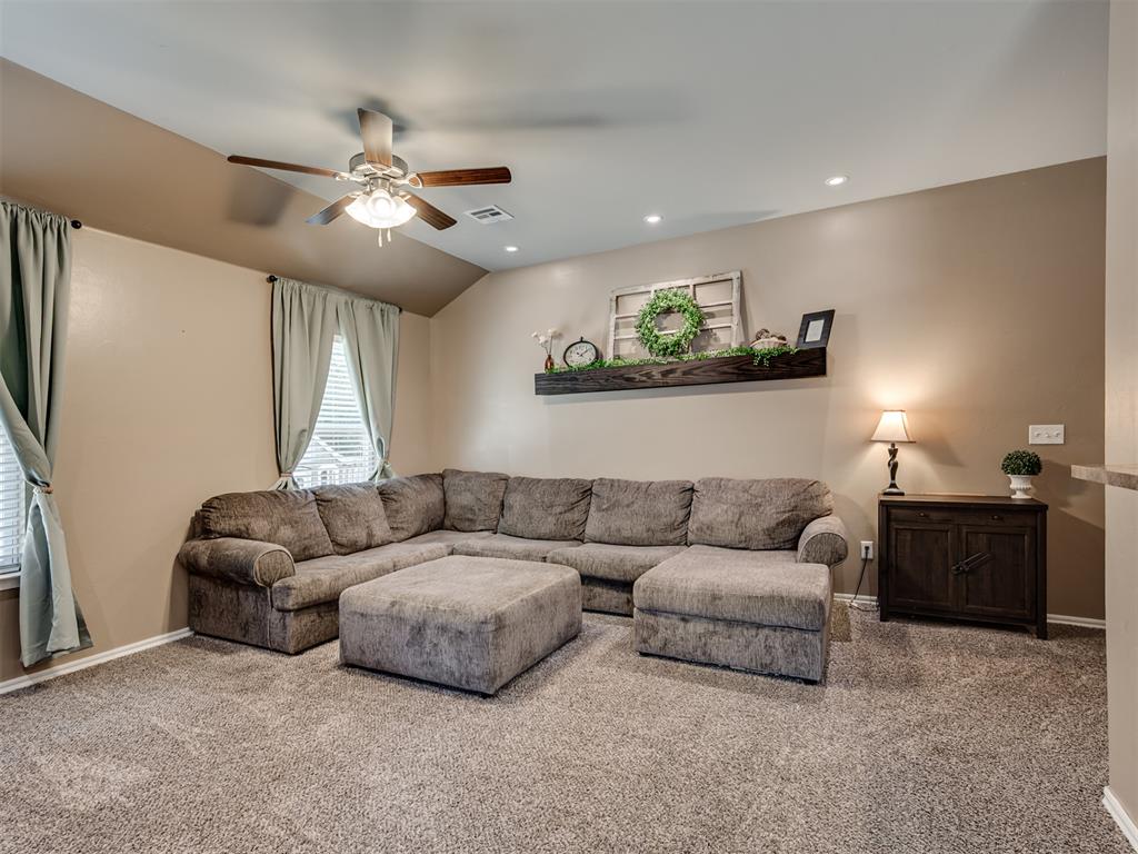 1880 Bliss Circle Property Photo 6