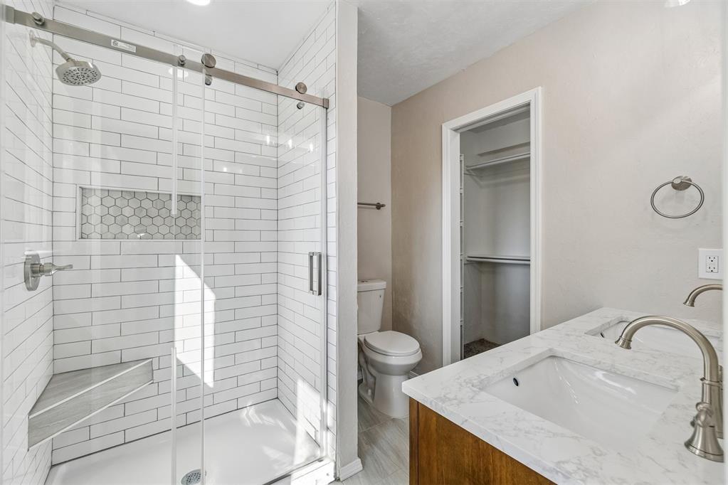 2304 Nw 49th Street Property Photo 30