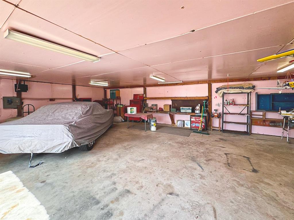10337 Se 164th Street Property Photo 32
