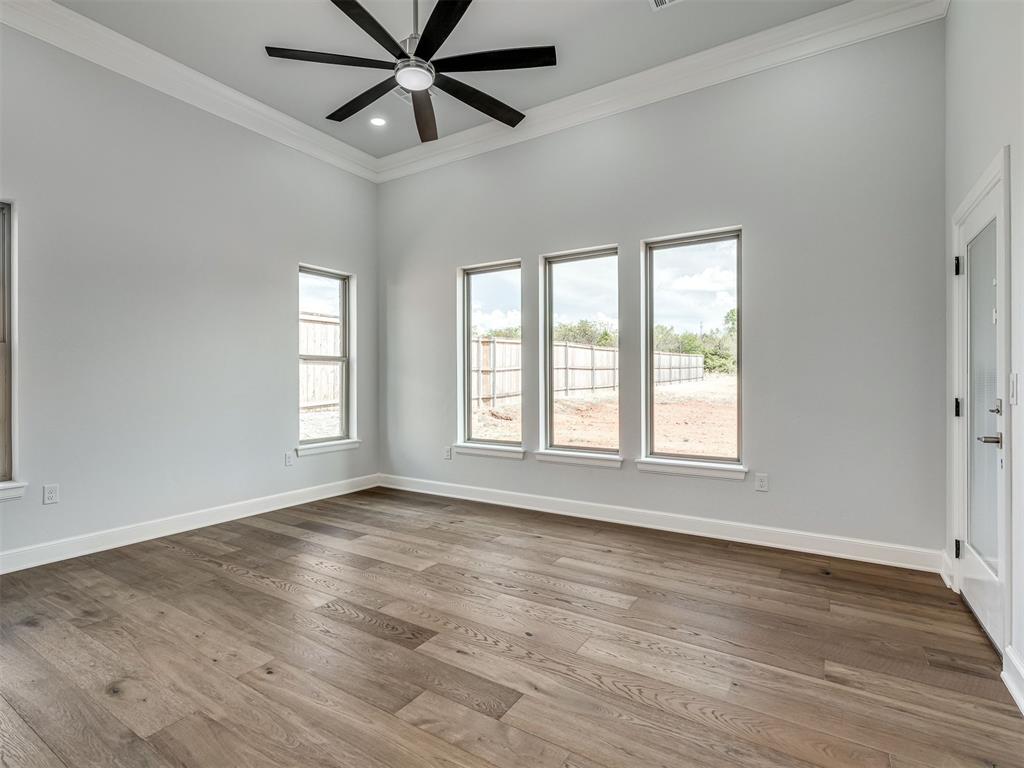 8302 Autumn Blaze Drive Property Photo 20