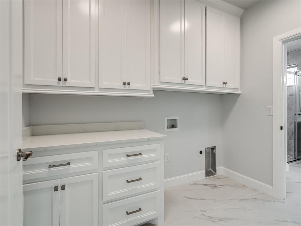 8302 Autumn Blaze Drive Property Photo 28