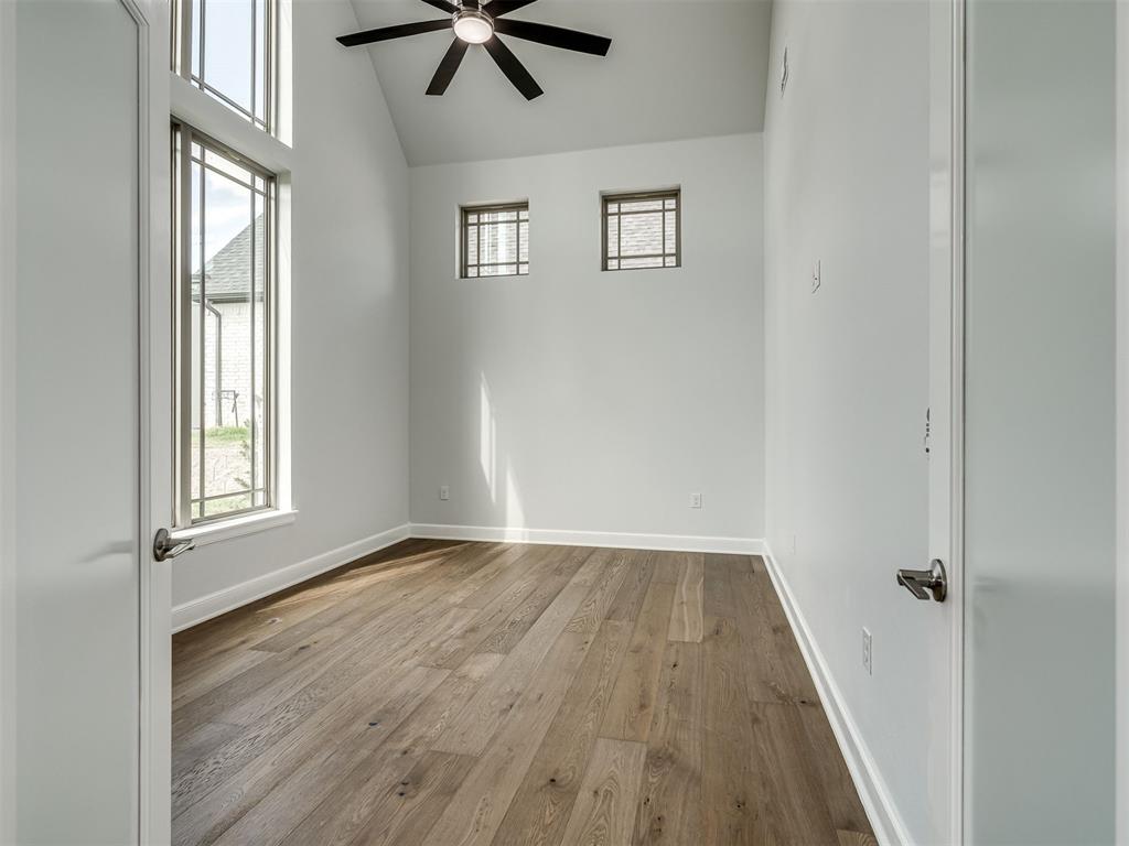 8302 Autumn Blaze Drive Property Photo 29