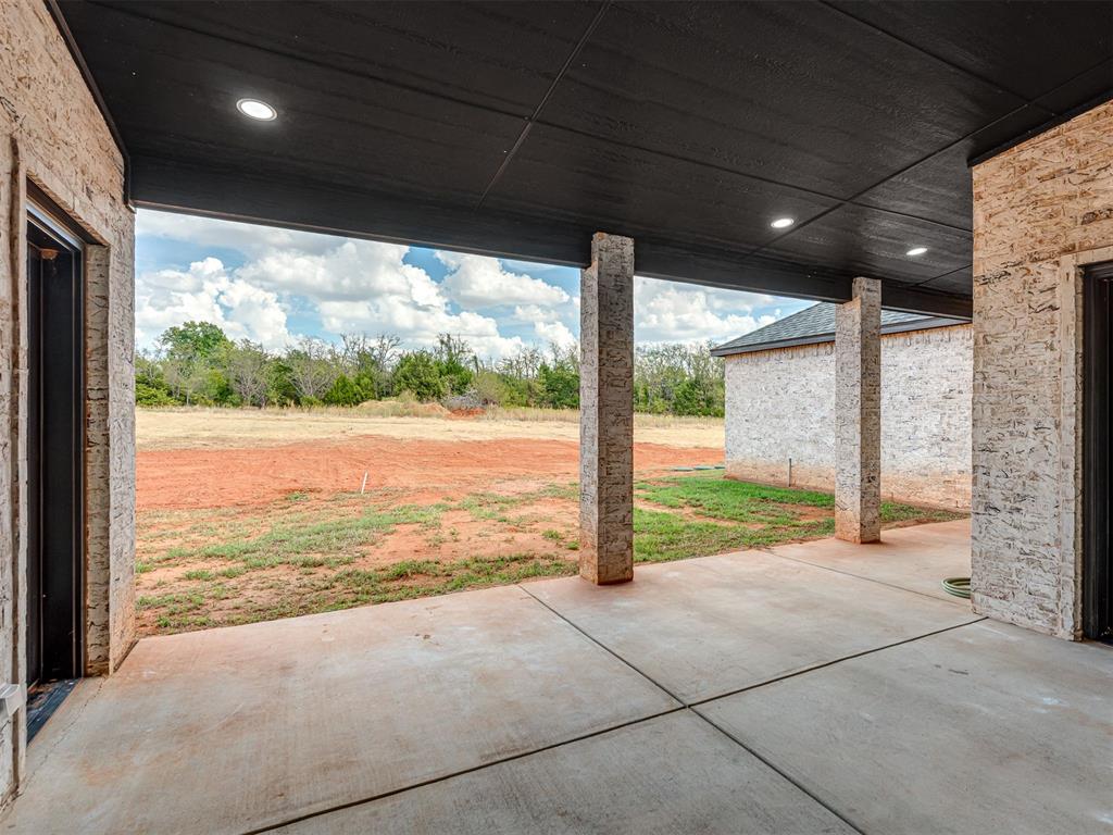 8302 Autumn Blaze Drive Property Photo 45