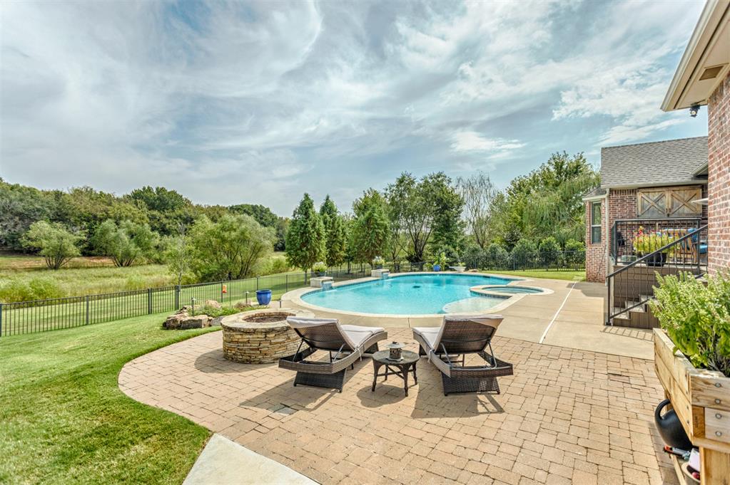 6814 Valley Ridge Drive Property Photo 23