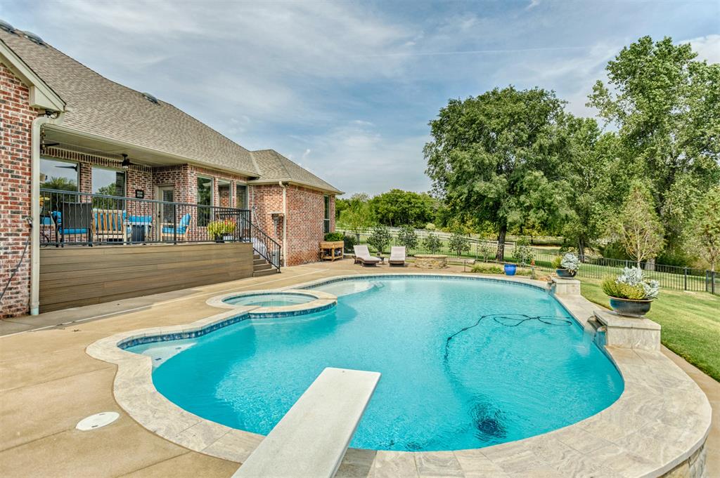 6814 Valley Ridge Drive Property Photo 25