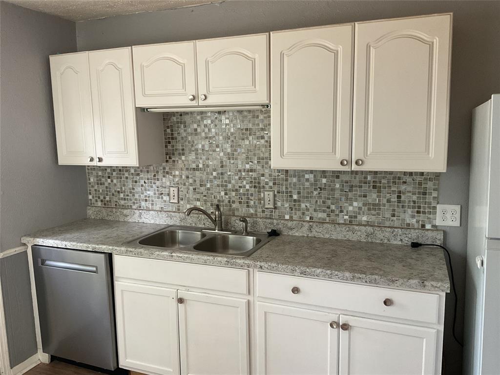 4602 N Central Avenue Property Photo 9