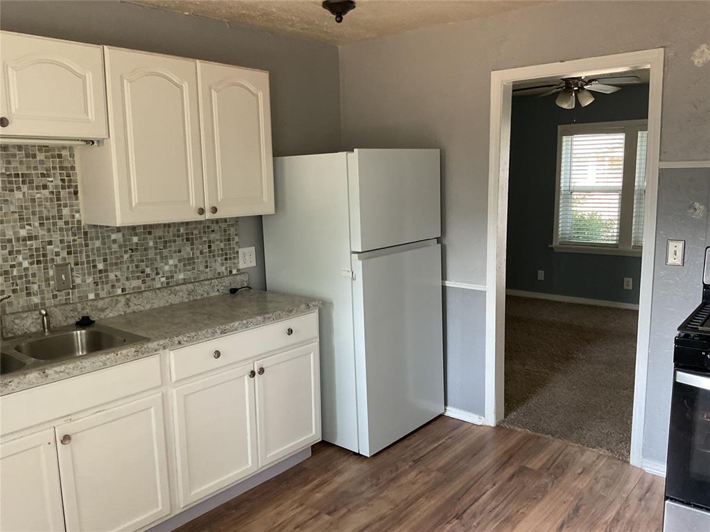 4602 N Central Avenue Property Photo 10