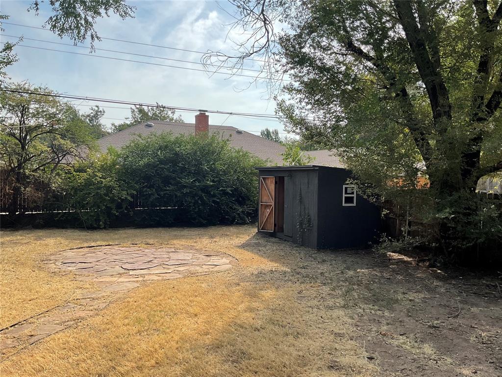 4602 N Central Avenue Property Photo 15