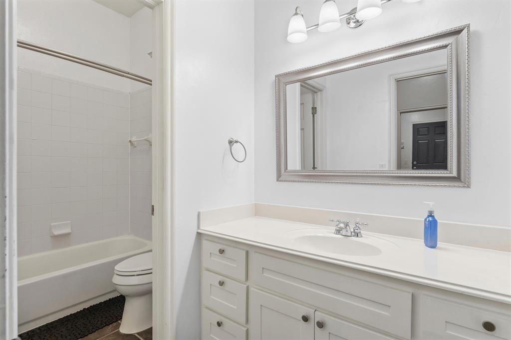 21574 Lake Shadows Drive Property Photo 25